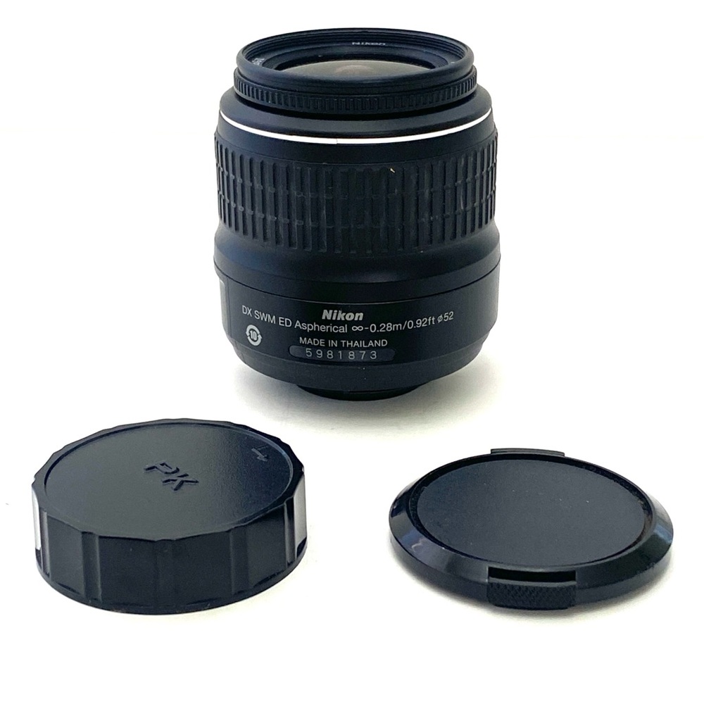 NIKON AF-S DX NIKKOR ED 18-55mm f/1:3.5 - 5.6 G II Aspherical Camera Lens